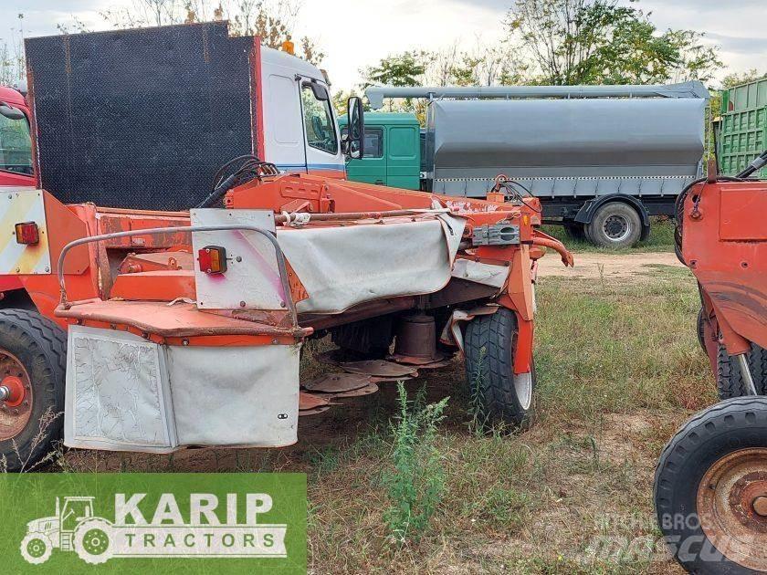 Kuhn  트랙터
