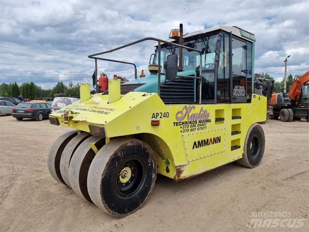 Ammann AP240 공기 타이어 롤러
