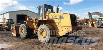 CASE 921 B  휠로우더