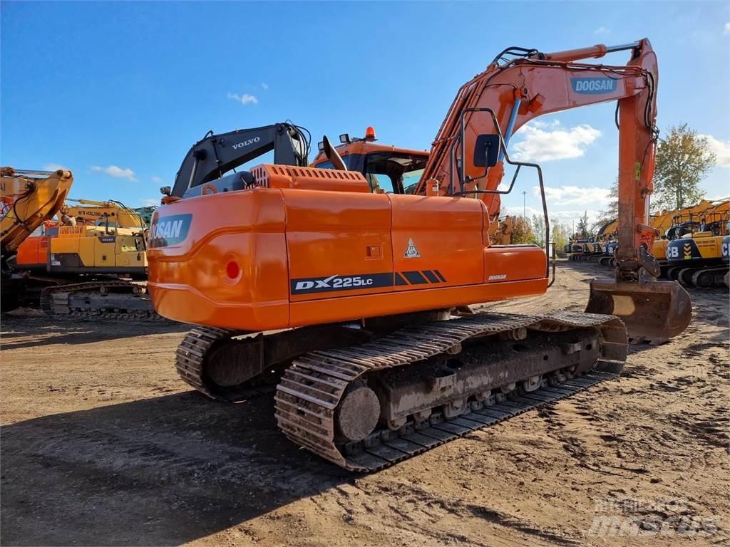 Doosan DX 225LC-3 대형 굴삭기 29톤 이상