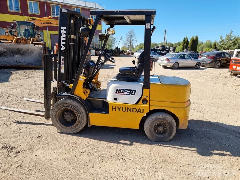 Hyundai Halla HDF30 디젤 지게차