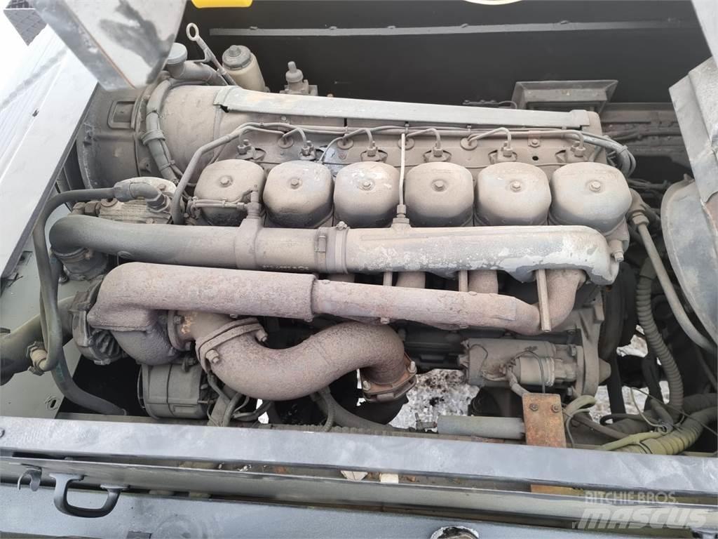 P&H Omega 520 4x4 A/T 크레인