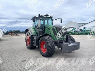 Fendt 826 VARIO 트랙터