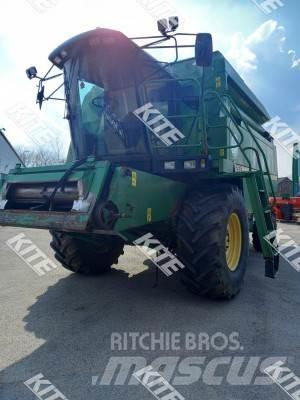 John Deere 2256 2WD 콤바인 수확기