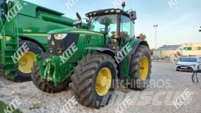 John Deere 6215R 트랙터