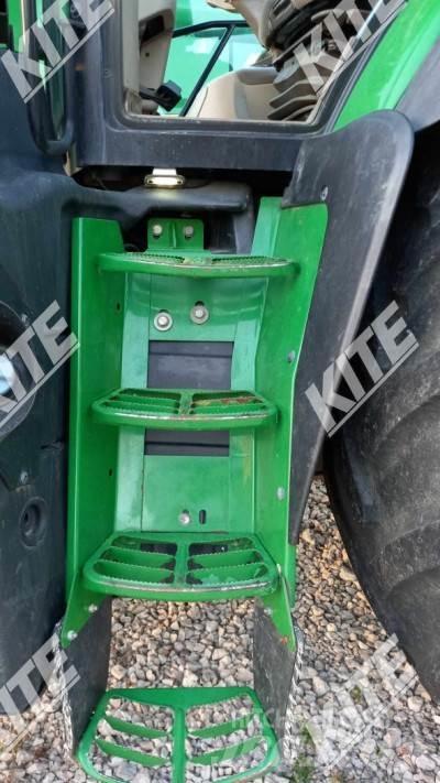 John Deere 6215R 트랙터