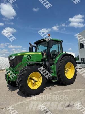 John Deere 6215R 트랙터