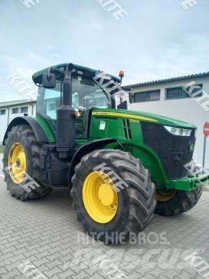John Deere 7250R 트랙터