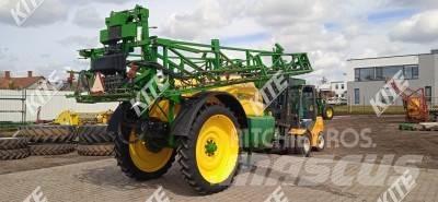 John Deere 732i/21 견인형 분무기