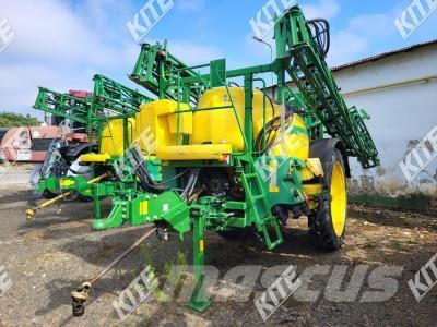John Deere 732I/27M 견인형 분무기