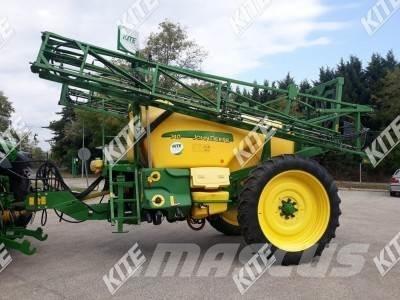 John Deere 740/21M 견인형 분무기