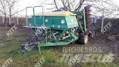 John Deere 740A 드릴