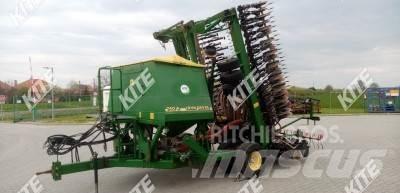 John Deere 740A 드릴
