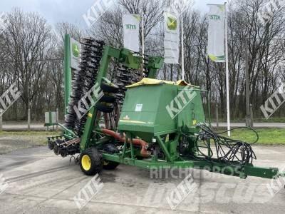 John Deere 740A/9M 드릴