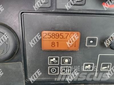John Deere 8130 트랙터