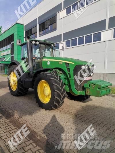 John Deere 8230 트랙터