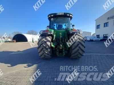 John Deere 8335R 트랙터