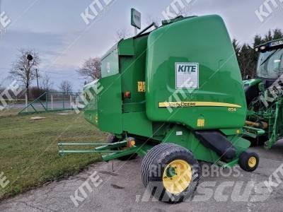 John Deere 854 원형 곤포기