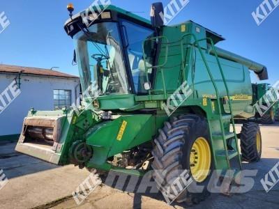 John Deere 9560 WTS 2WD 콤바인 수확기