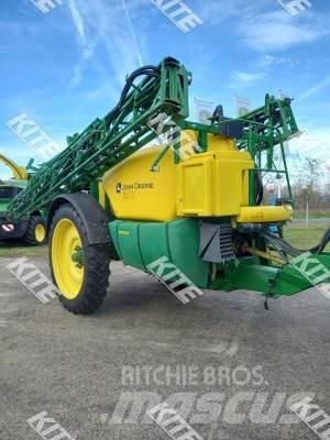 John Deere M740I/30 견인형 분무기
