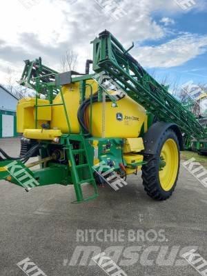 John Deere M740I/30 견인형 분무기