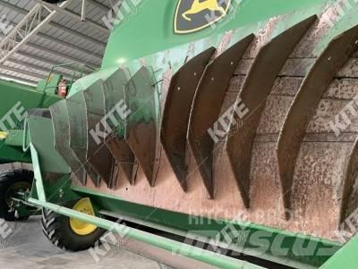 John Deere W650 콤바인 수확기
