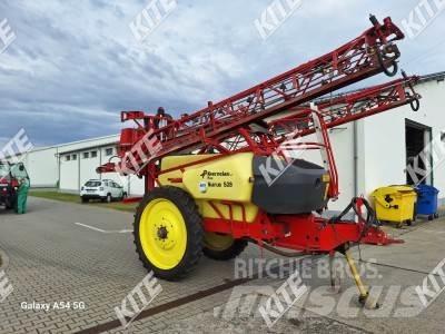 Kverneland Ikarus S28 견인형 분무기