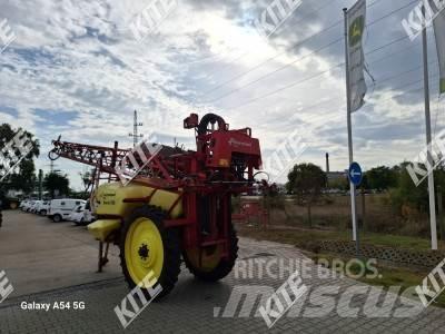 Kverneland Ikarus S28 견인형 분무기