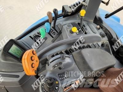 New Holland T7040 트랙터