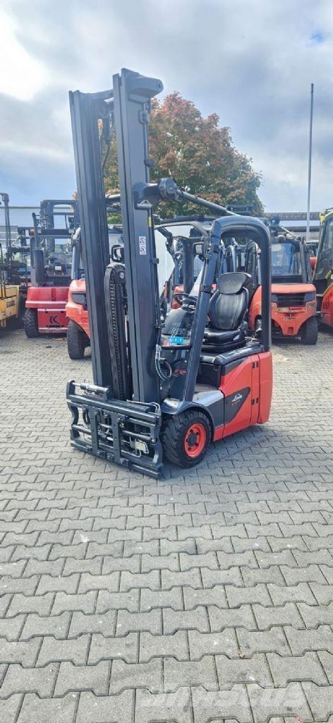 Linde E 12-02 전동 지게차