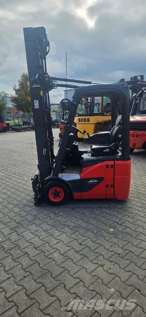 Linde E 12-02 전동 지게차
