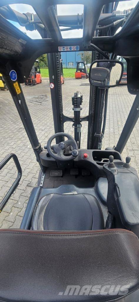 Linde E 18-02 전동 지게차