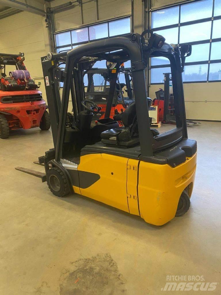 Linde E 18 L-02 전동 지게차