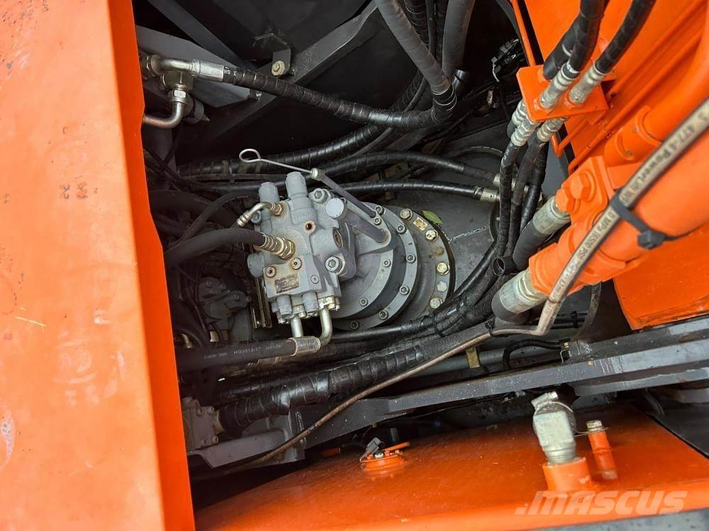 Hitachi ZX210LC-5B 대형 굴삭기 29톤 이상