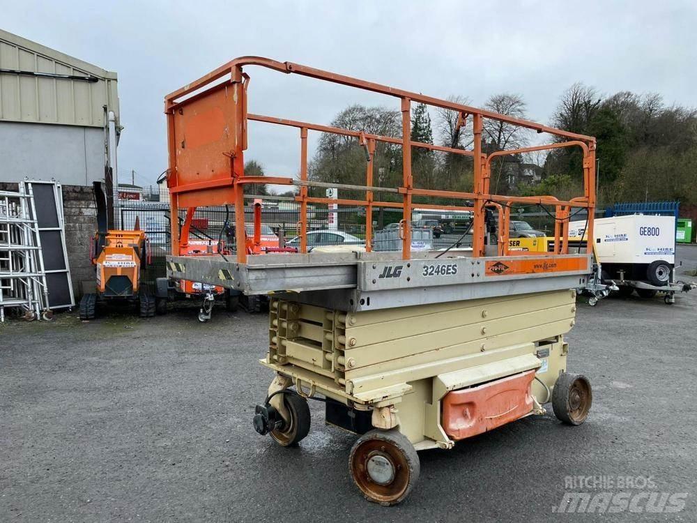 JLG 3246ES 가위형 리프트