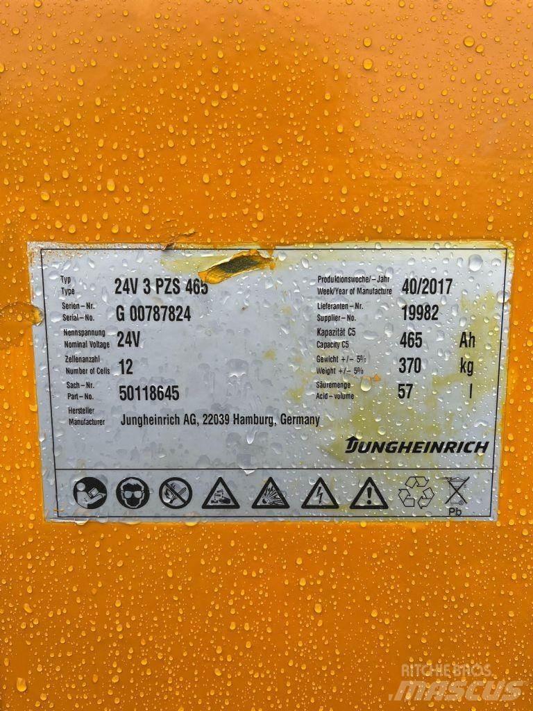 Jungheinrich ECE225 미디엄 리프트 오더 피커