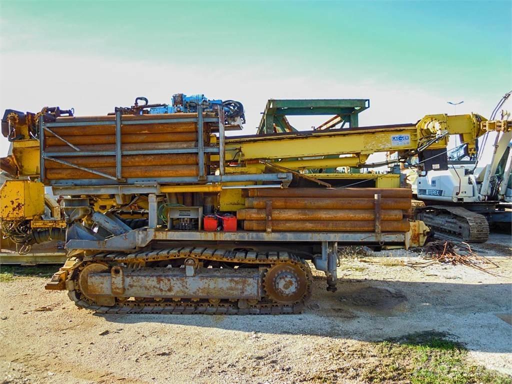 Atlas Copco Mustang 13-F3 도로 굴착기