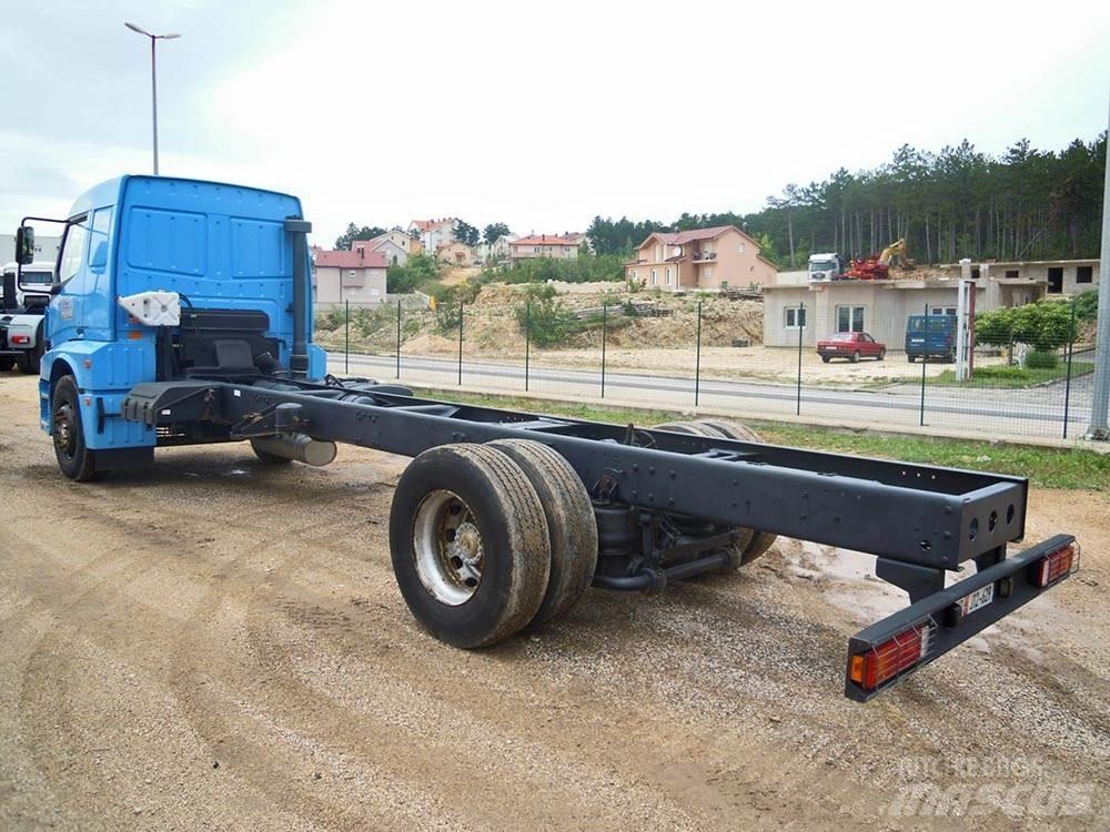 BMC Profesional 625 기타 트럭