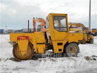 Bomag BW-161AC 트윈 드럼 롤러