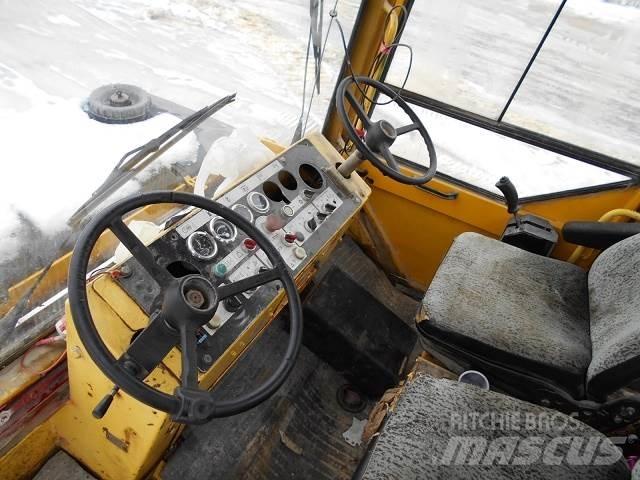 Bomag BW-161AC 트윈 드럼 롤러