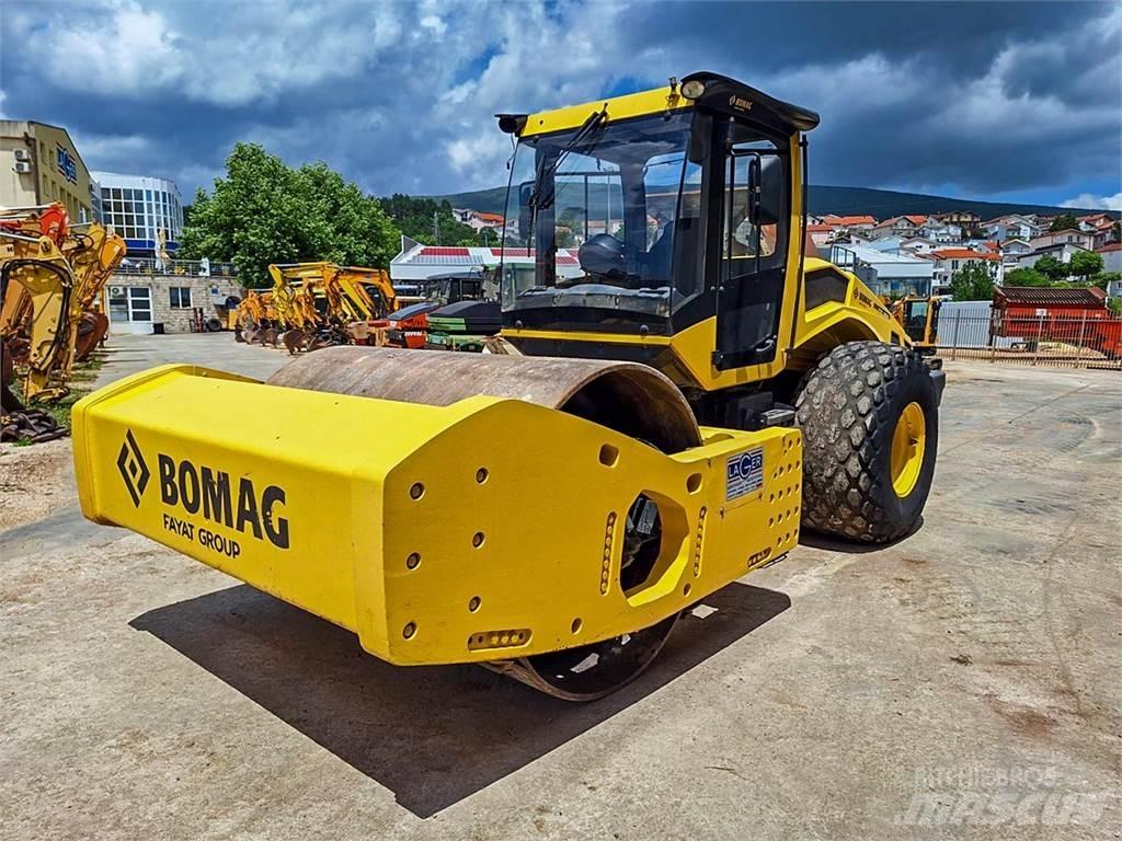 Bomag BW226PDH-5 트윈 드럼 롤러