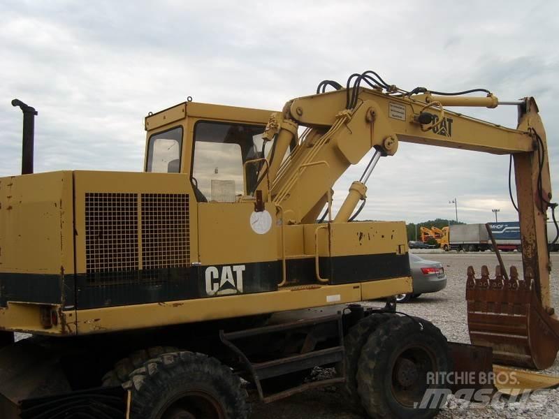 CAT 206 BFT  휠 굴삭기