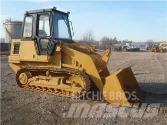 CAT 943 궤도식 로우더