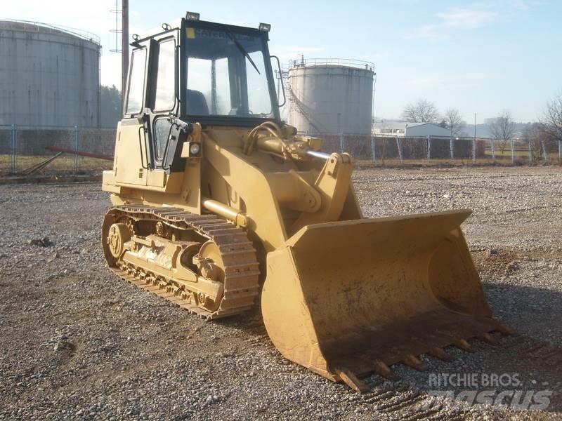 CAT 943 궤도식 로우더