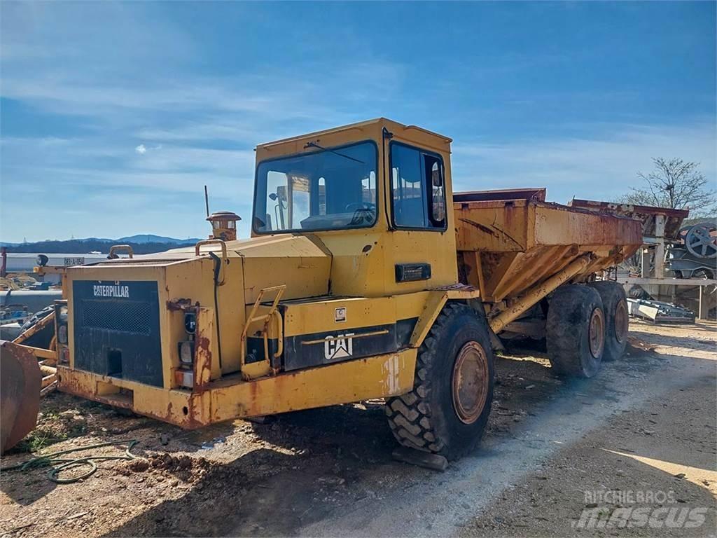 CAT D300B 연결식 홀러