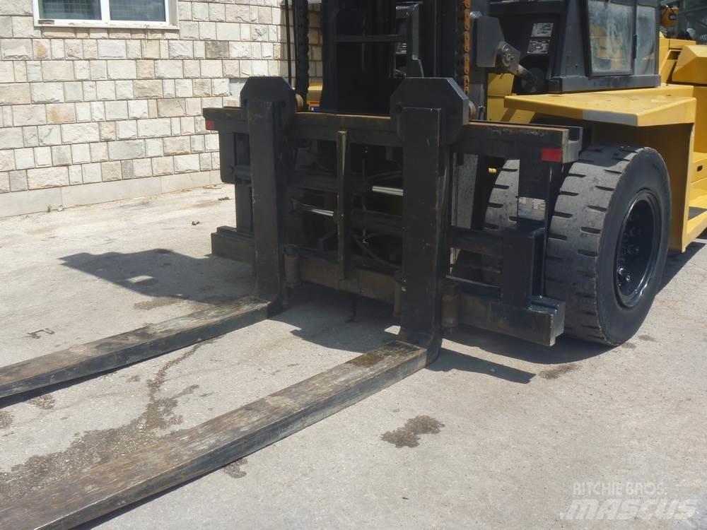CAT DP150 디젤 지게차