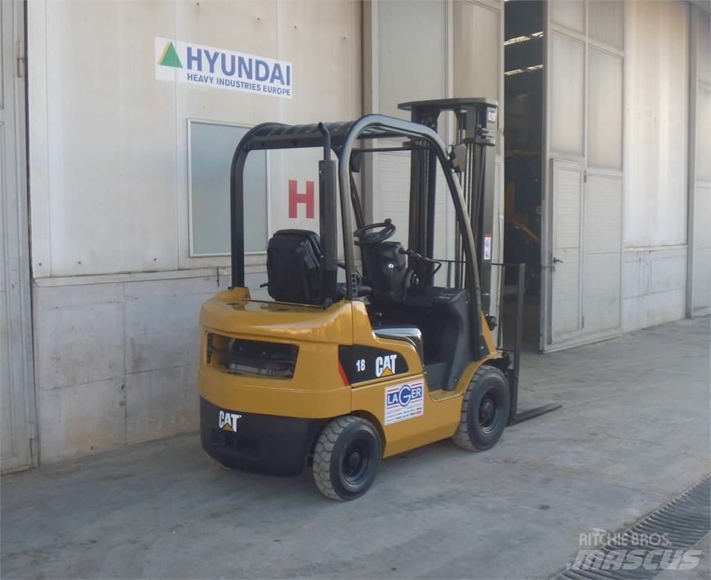 CAT DP18N 디젤 지게차