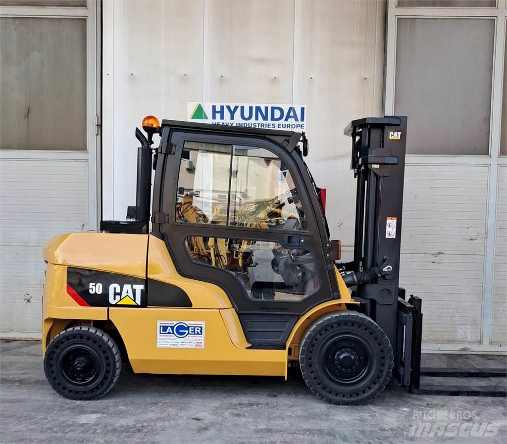 CAT DP50N 디젤 지게차