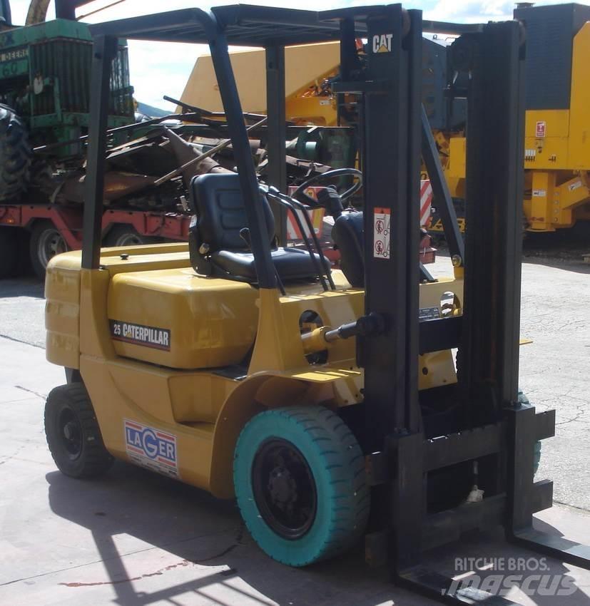 CAT GP25 LPG 지게차