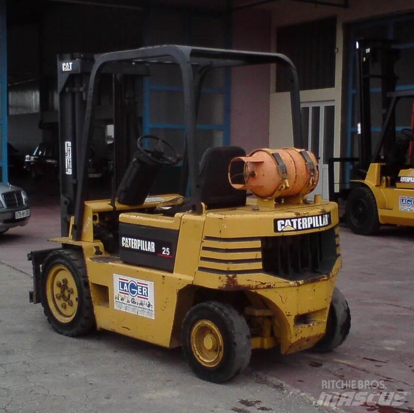 CAT GP25-2 LPG 지게차